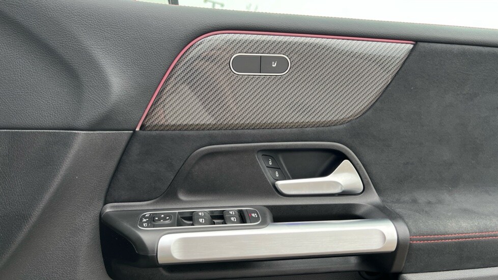 Used Mercedes-Benz GLB 2023 for sale - 77019866: Photo 37