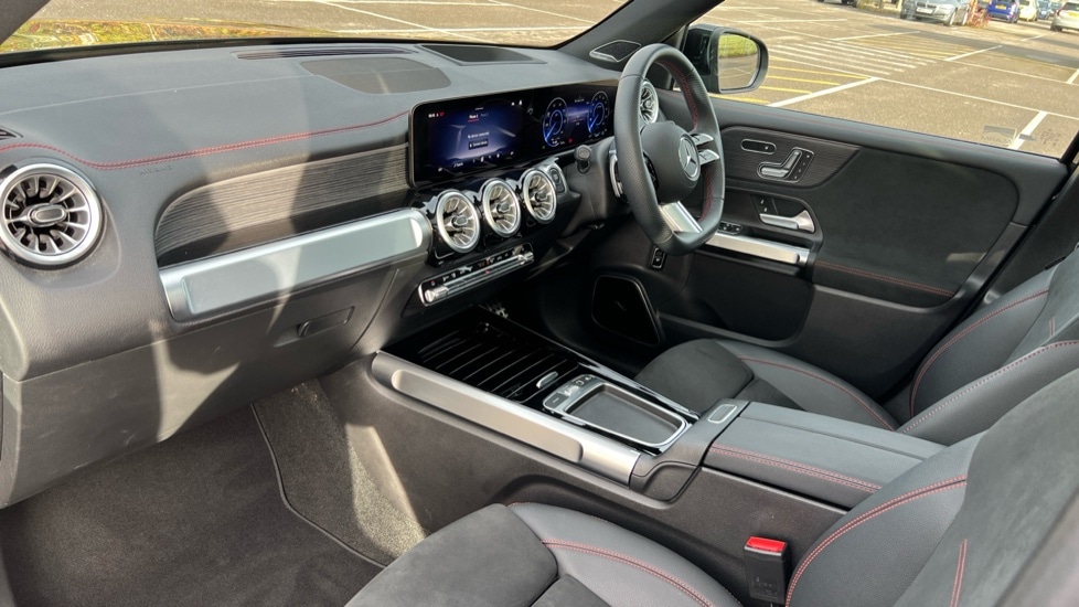 Used Mercedes-Benz EQB 2024 for sale - 76869807: Photo 11