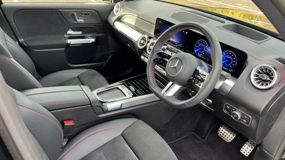 Used Mercedes-Benz EQB 2024 for sale - 76869807: Photo 3