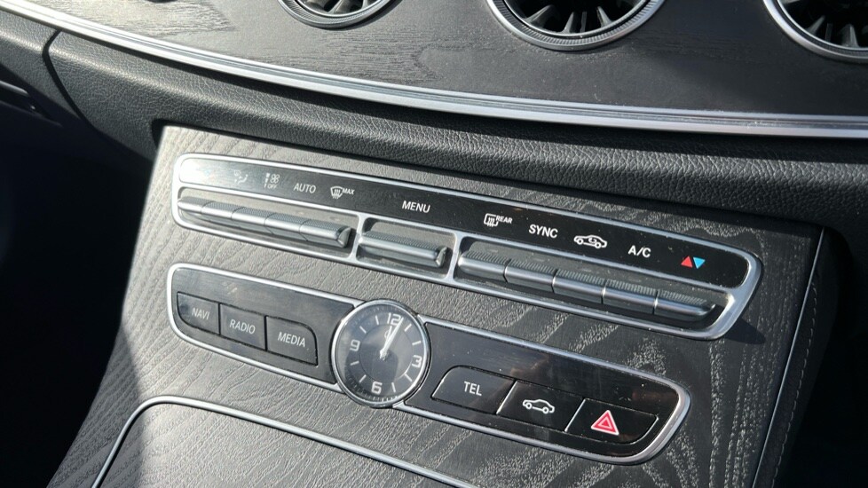 Used Mercedes-Benz E Class 2018 for sale - 76780244: Photo 42