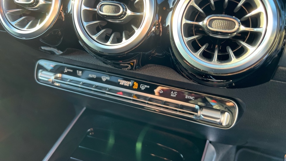 Used Mercedes-Benz GLB 2024 for sale - 77067800: Photo 42