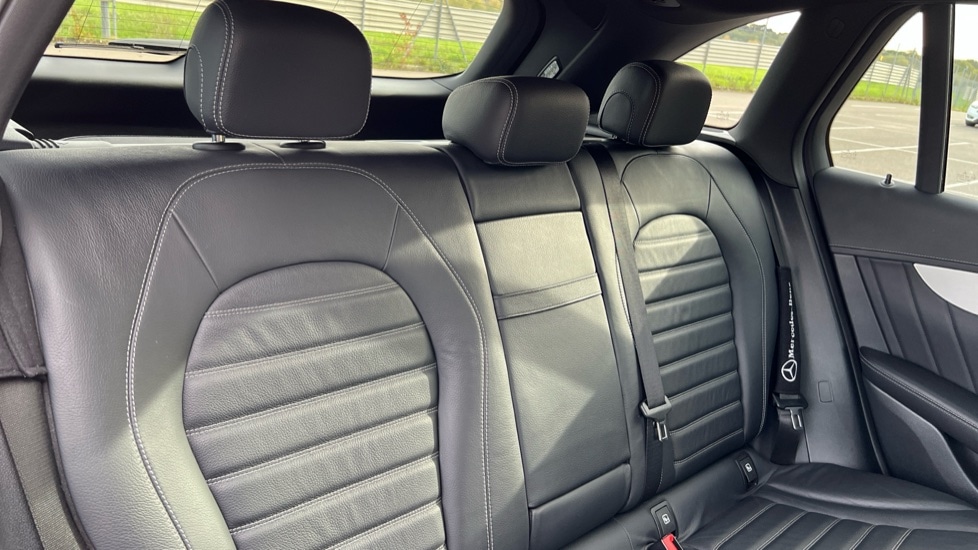 Used Mercedes-Benz GLC 2022 for sale - 76428234: Photo 15