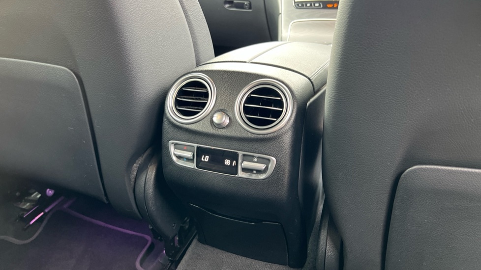 Used Mercedes-Benz GLC 2022 for sale - 76428234: Photo 36