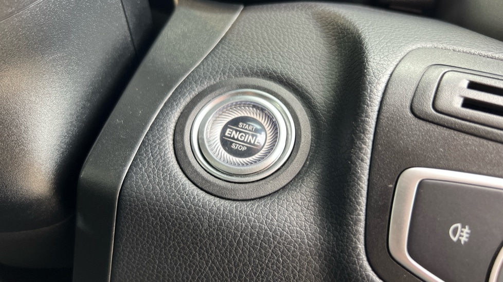 Used Mercedes-Benz GLC 2022 for sale - 76428234: Photo 45