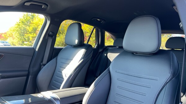Used Mercedes-Benz GLC 2024 for sale - 76290010: Photo 14
