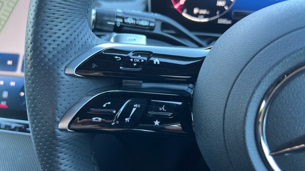 Used Mercedes-Benz GLC 2024 for sale - 76290010: Photo 30