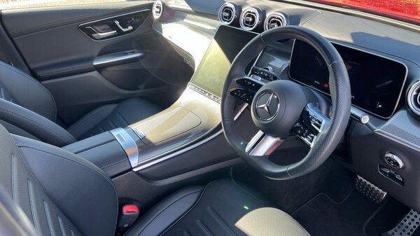 Used Mercedes-Benz GLC 2024 for sale - 76290010: Photo 3