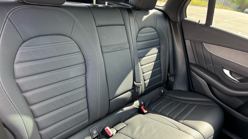 Used Mercedes-Benz GLC 2022 for sale - 76130603: Photo 15