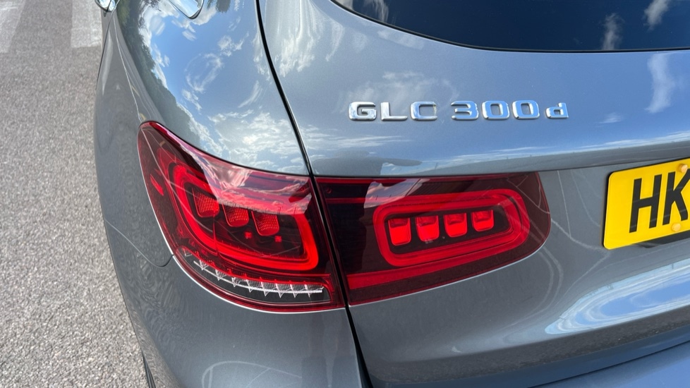 Used Mercedes-Benz GLC 2022 for sale - 76130603: Photo 21