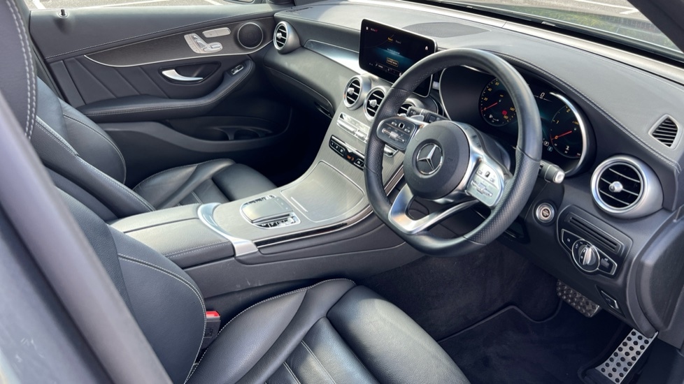 Used Mercedes-Benz GLC 2022 for sale - 76130603: Photo 3