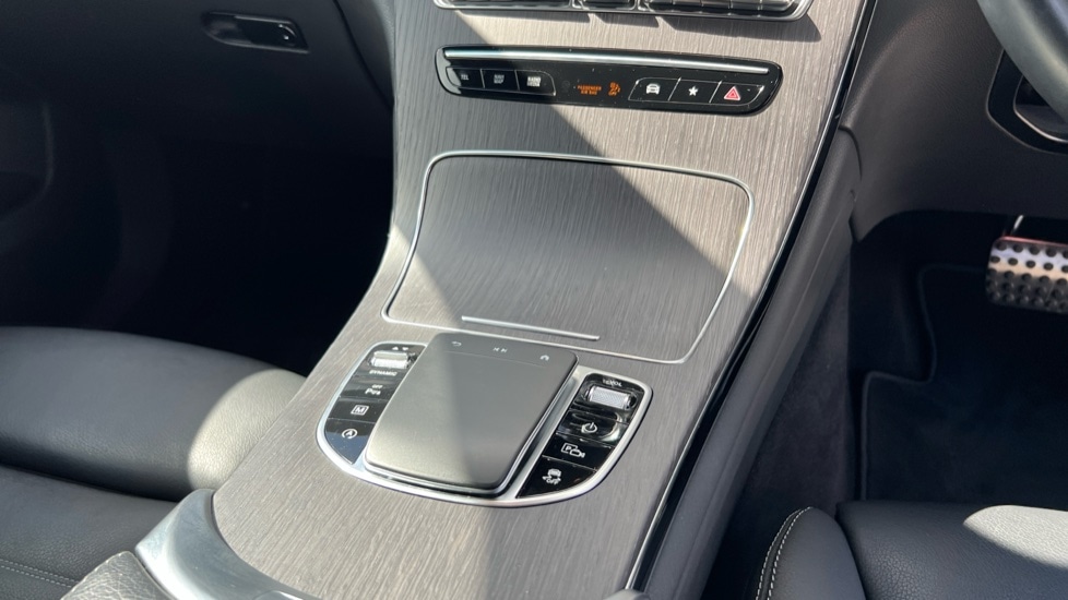 Used Mercedes-Benz GLC 2022 for sale - 76130603: Photo 35