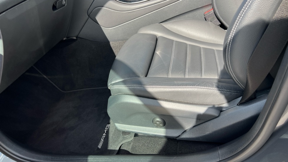 Used Mercedes-Benz GLC 2022 for sale - 76130603: Photo 39