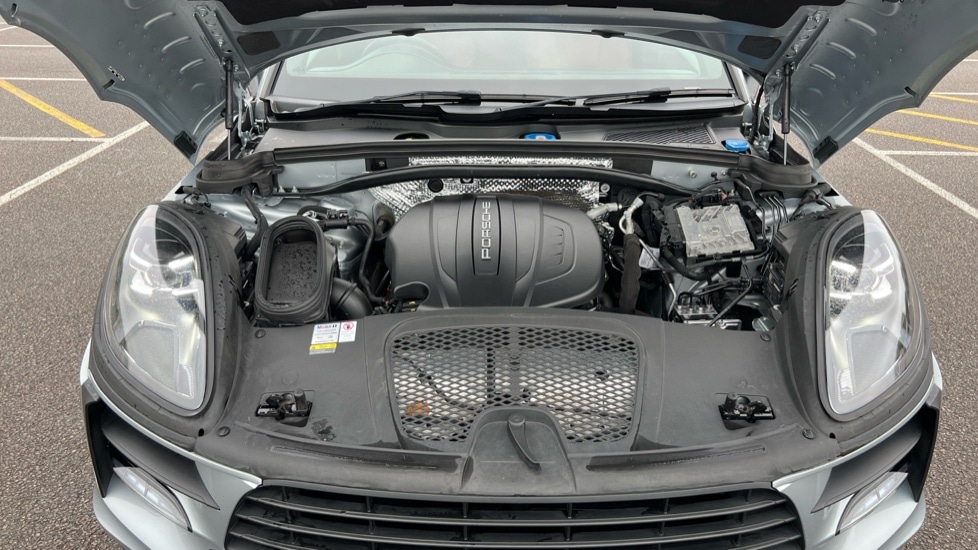 Used Porsche Macan 2020 for sale - 75967203: Photo 16