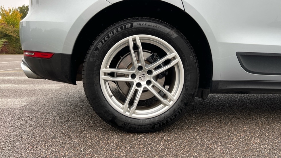 Used Porsche Macan 2020 for sale - 75967203: Photo 19