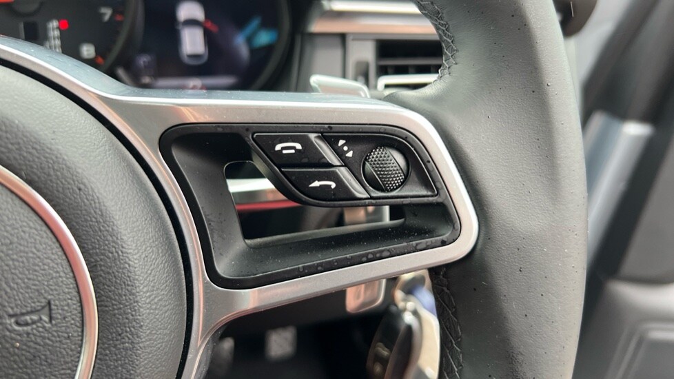 Used Porsche Macan 2020 for sale - 75967203: Photo 22