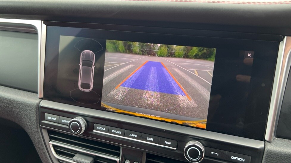 Used Porsche Macan 2020 for sale - 75967203: Photo 26