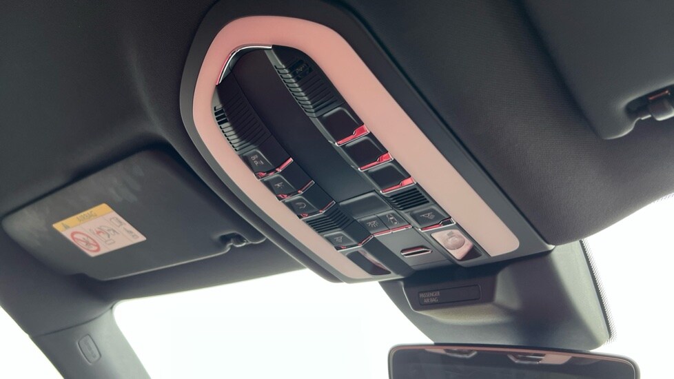 Used Porsche Macan 2020 for sale - 75967203: Photo 31