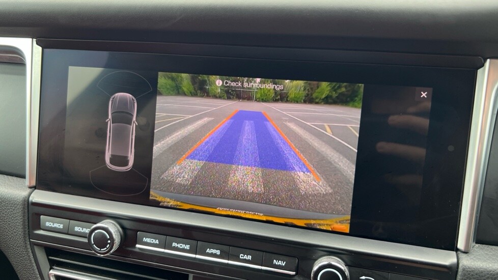 Used Porsche Macan 2020 for sale - 75967203: Photo 39