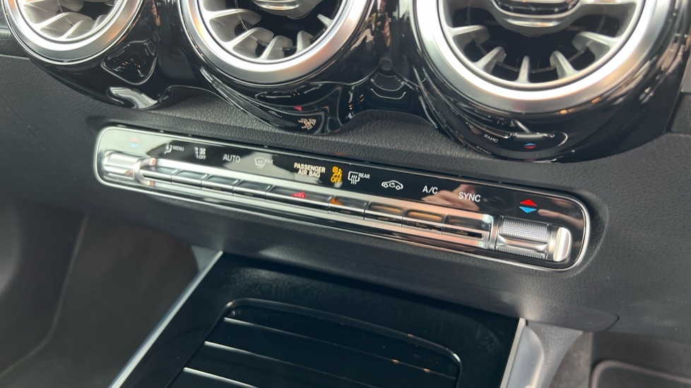 Used Mercedes-Benz GLB 2022 for sale - 76079037: Photo 42
