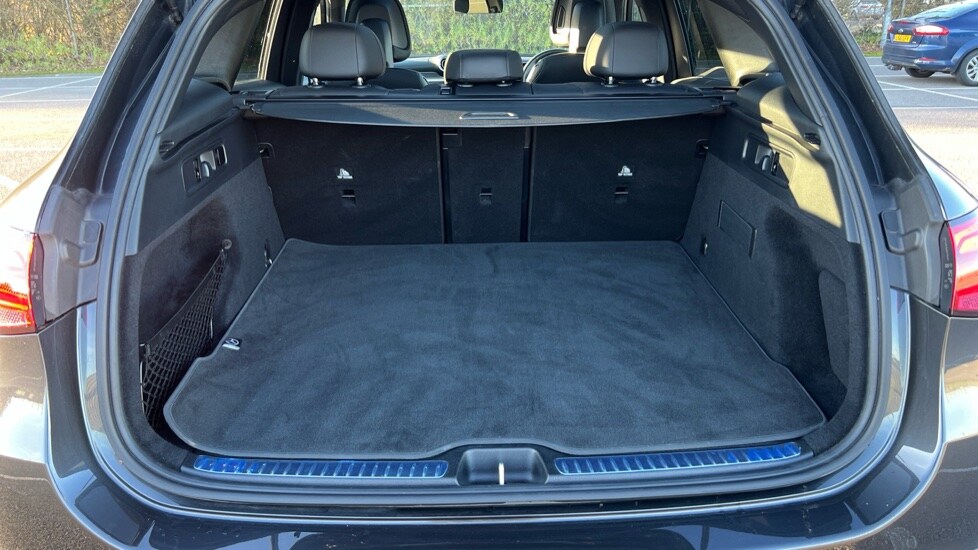 Used Mercedes-Benz GLC 2024 for sale - 76873589: Photo 17