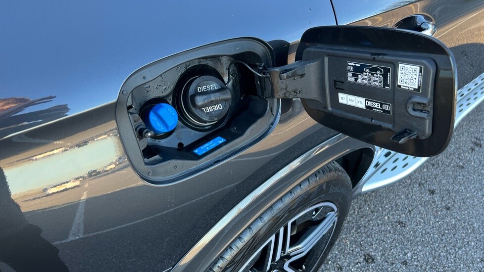 Used Mercedes-Benz GLC 2024 for sale - 76873589: Photo 28