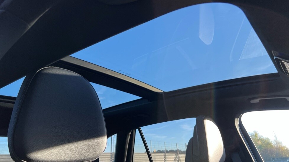 Used Mercedes-Benz GLC 2024 for sale - 76873589: Photo 38