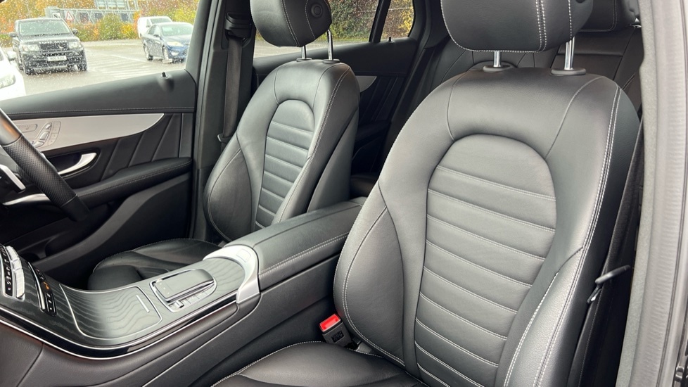 Used Mercedes-Benz GLC 2022 for sale - 76966801: Photo 14