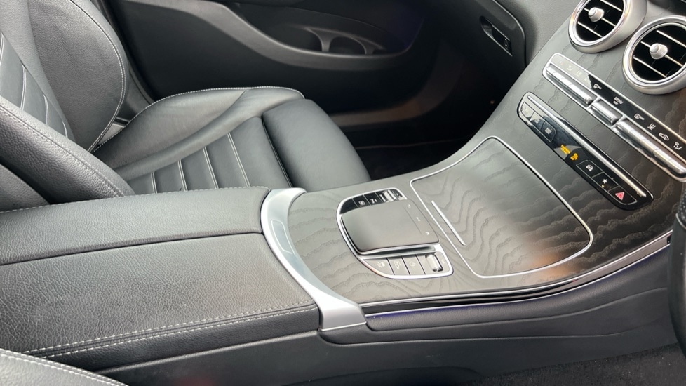 Used Mercedes-Benz GLC 2022 for sale - 76966801: Photo 34