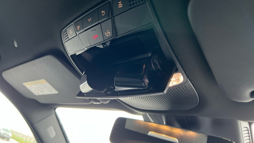 Used Mercedes-Benz GLC 2022 for sale - 76966801: Photo 38