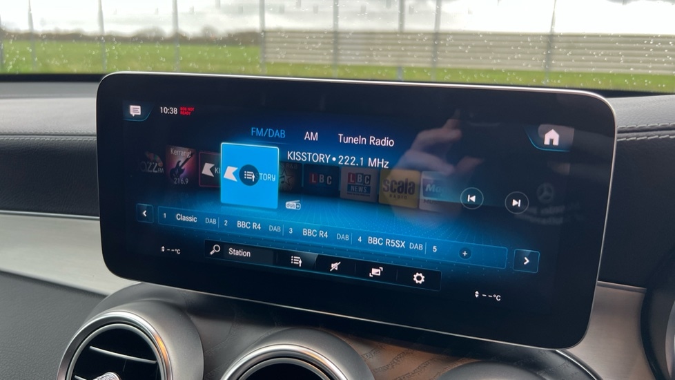 Used Mercedes-Benz GLC 2022 for sale - 76966801: Photo 41