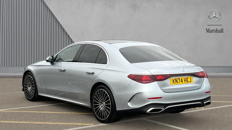 Used Mercedes-Benz E Class 2024 for sale - 76869797: Photo 2