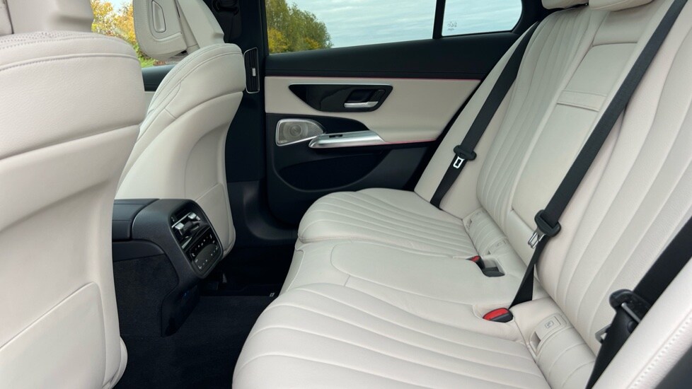 Used Mercedes-Benz E Class 2024 for sale - 76635742: Photo 24