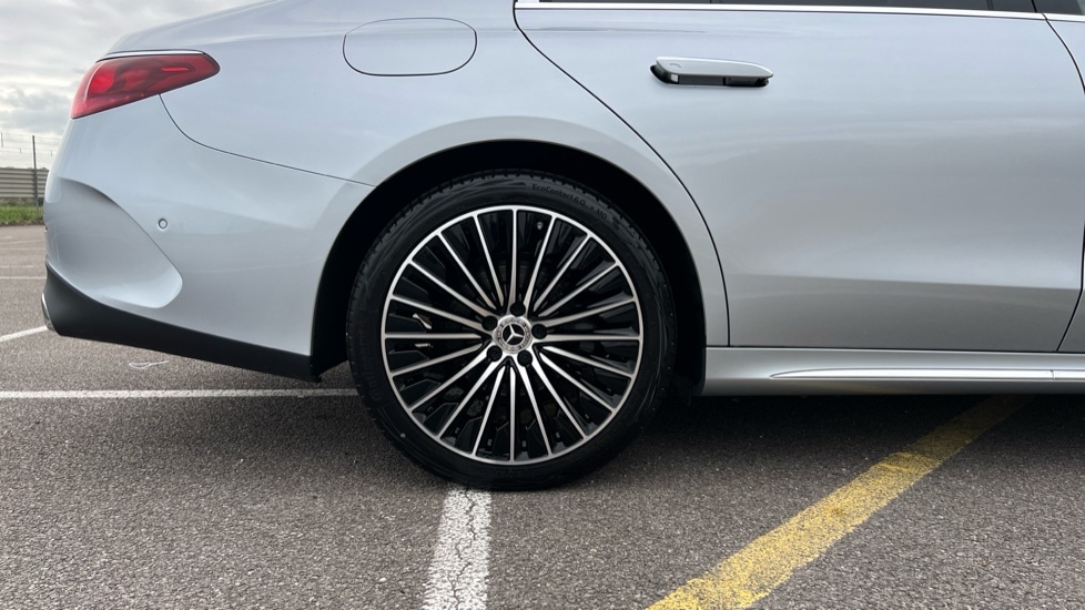 Used Mercedes-Benz E Class 2024 for sale - 76635742: Photo 27