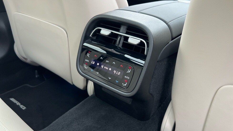 Used Mercedes-Benz E Class 2024 for sale - 76635742: Photo 35