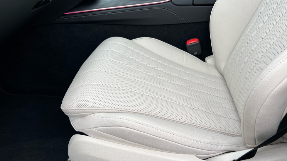 Used Mercedes-Benz E Class 2024 for sale - 76635742: Photo 38