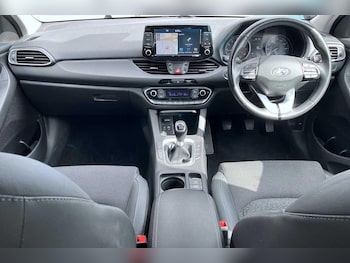 Used Hyundai i30 2018 for sale - 75520341: Photo