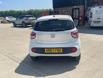 Used Hyundai i10 2017 for sale - 75626663: Photo