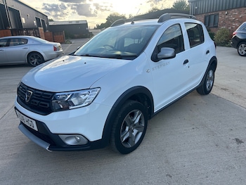 Used Dacia Sandero Stepway 2018 for sale - 75835560: Photo
