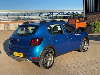 Used Dacia Sandero Stepway 2019 for sale - 76070077: Photo