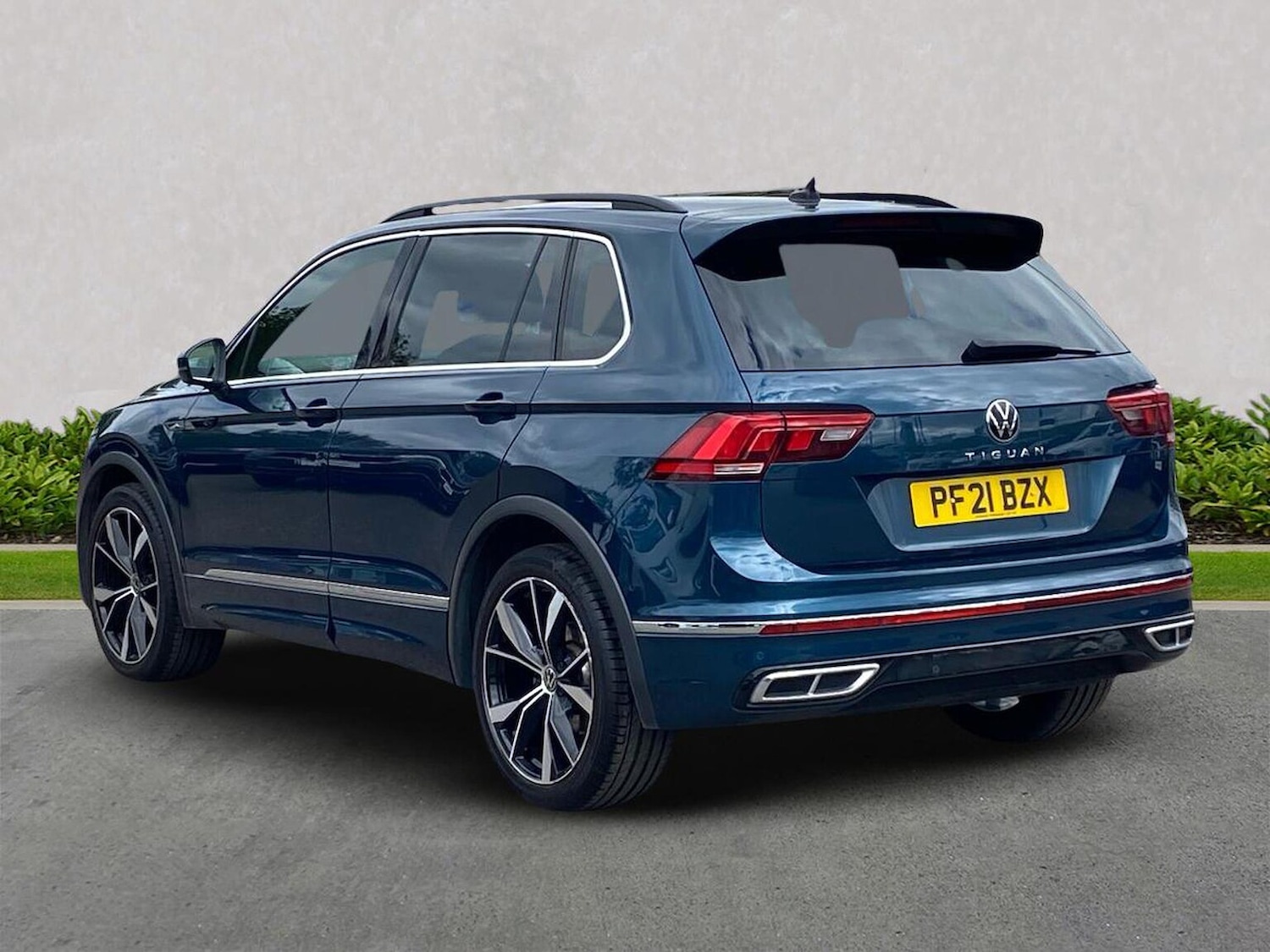 Used Volkswagen Tiguan 2021 for sale - 76449604: Photo 2