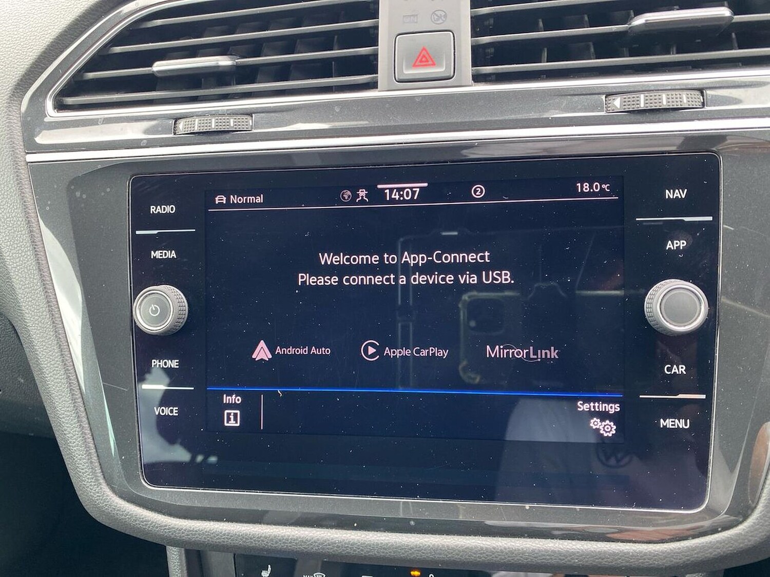 Used Volkswagen Tiguan 2021 for sale - 76449604: Photo 25