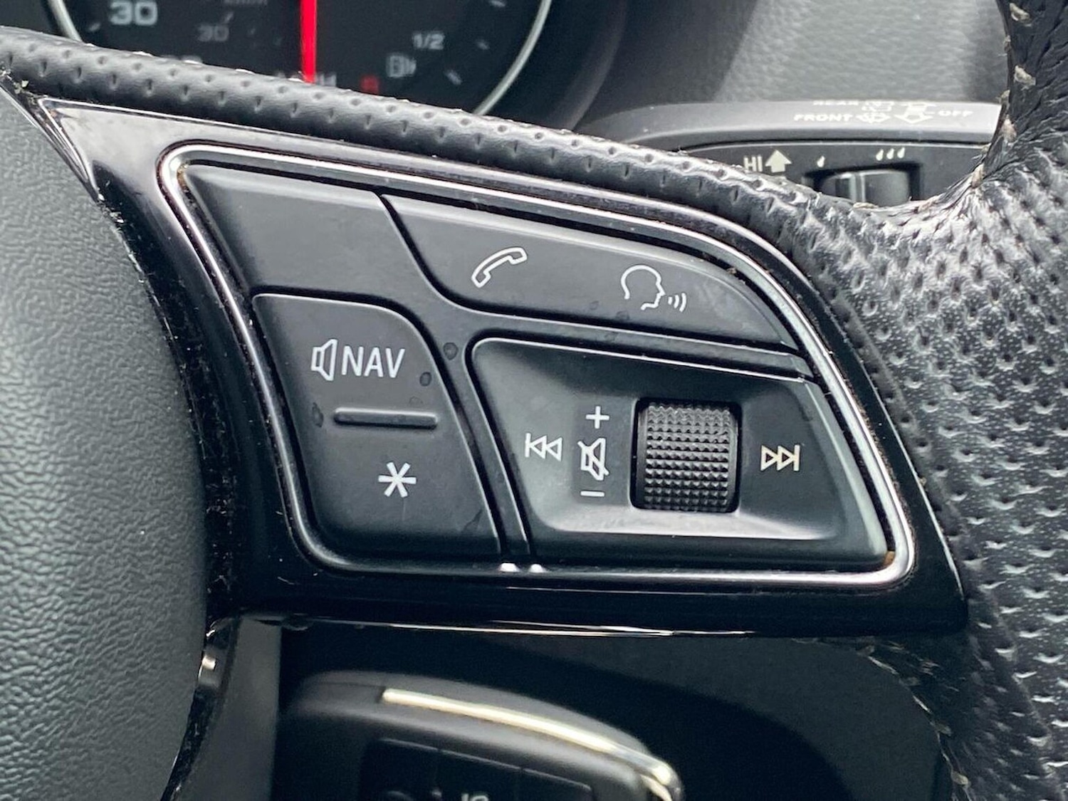 Used Audi Q2 2018 for sale - 77916171: Photo 25