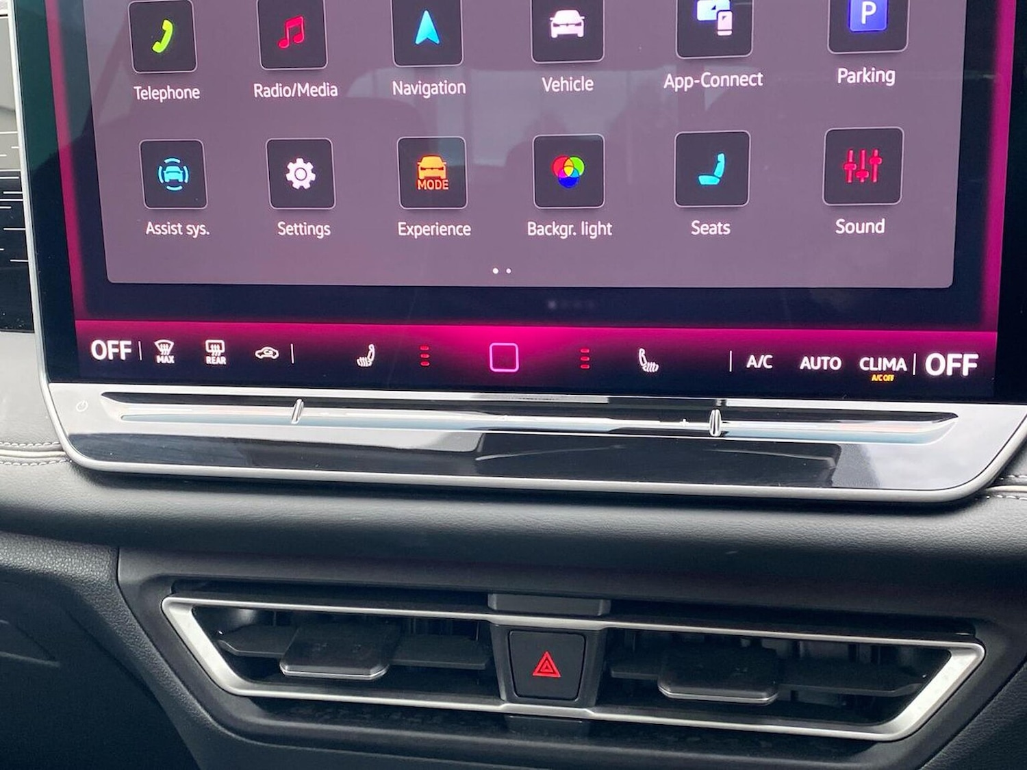 Used Volkswagen Tiguan 2025 for sale - 76387245: Photo 12