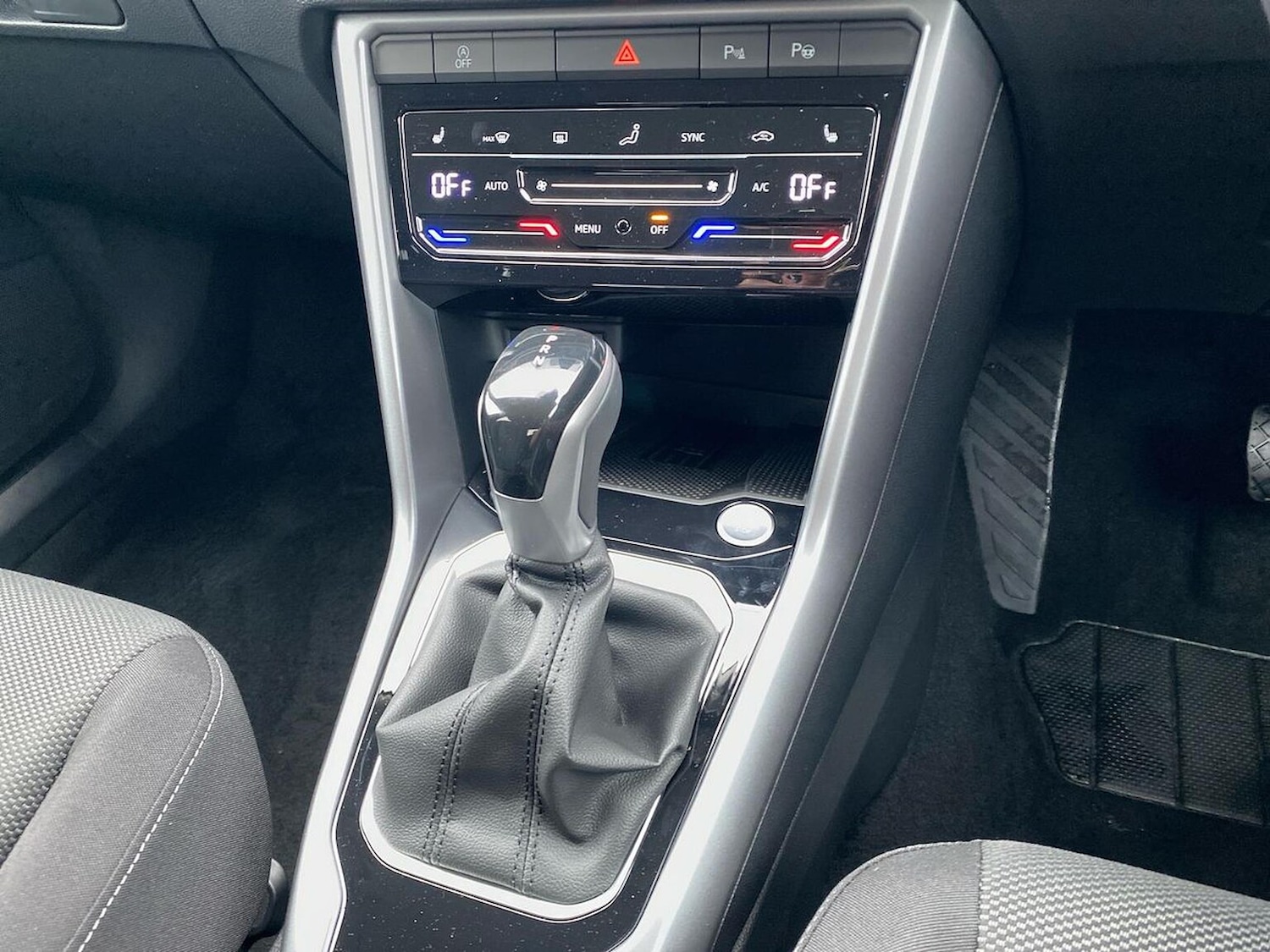 Used Volkswagen T-Roc 2025 for sale - 76127147: Photo 13