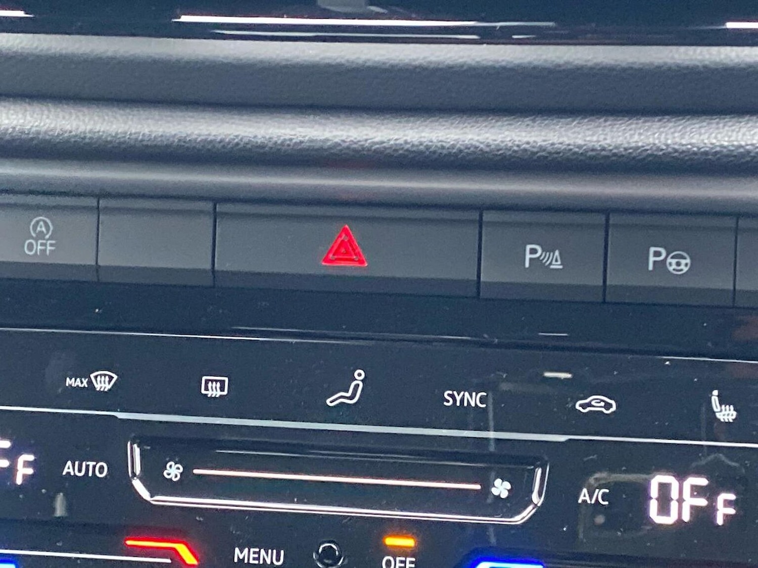 Used Volkswagen T-Roc 2025 for sale - 76127147: Photo 22