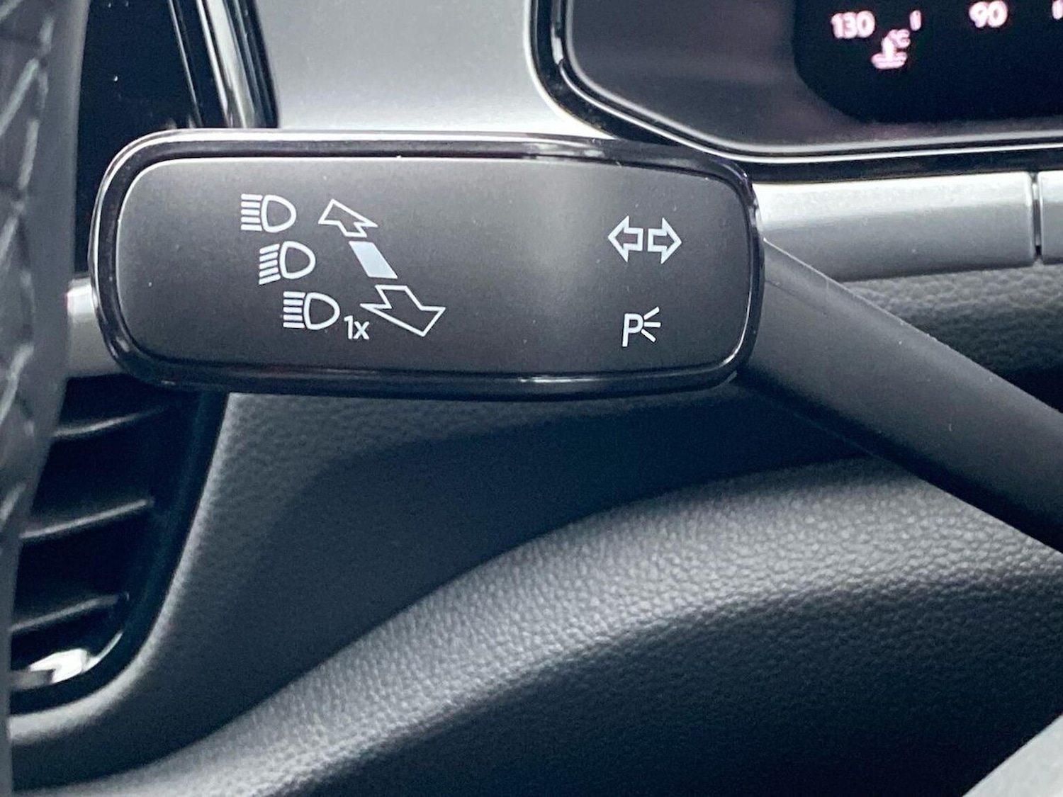 Used Volkswagen T-Roc 2025 for sale - 76127147: Photo 28