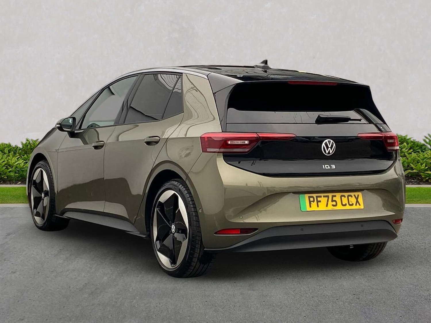 Used Volkswagen ID.3 2025 for sale - 77650294: Photo 2