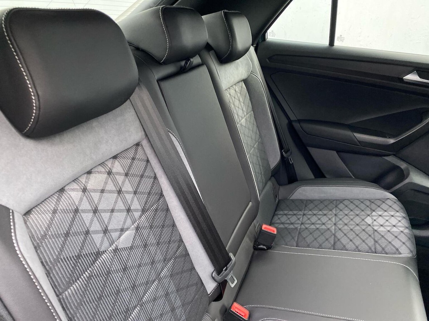 Used Volkswagen T-Roc 2022 for sale - 77488135: Photo 16