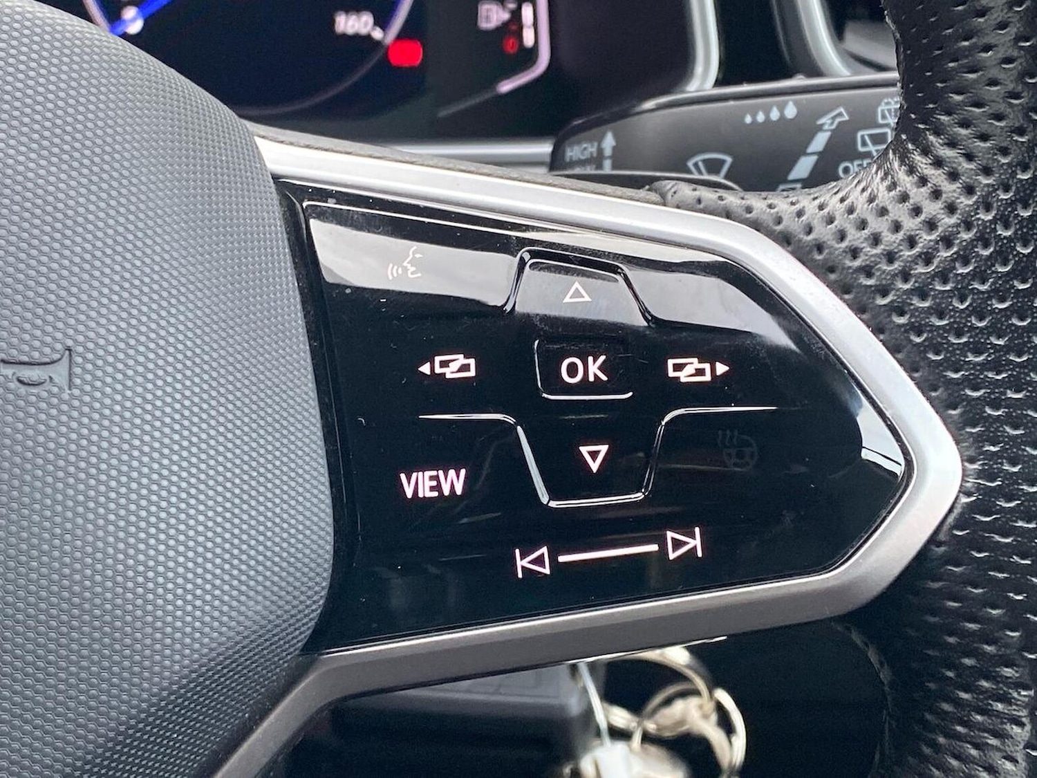 Used Volkswagen T-Roc 2022 for sale - 77488135: Photo 26