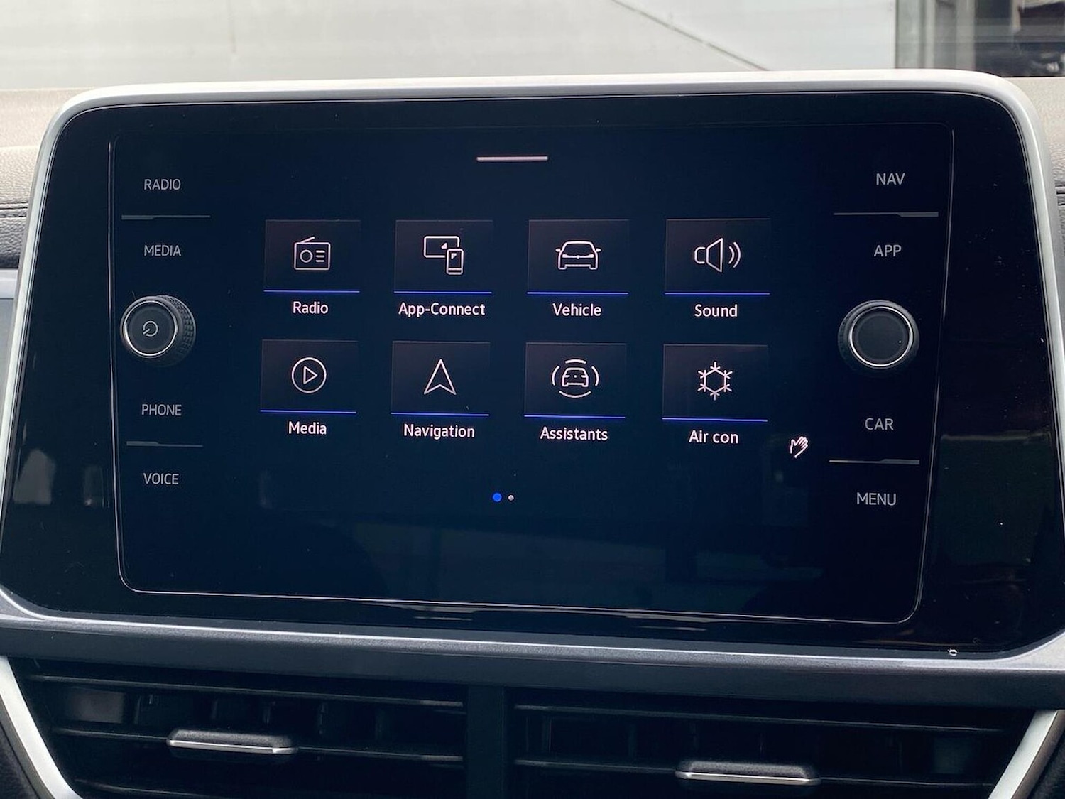 Used Volkswagen T-Roc 2023 for sale - 75987663: Photo 11